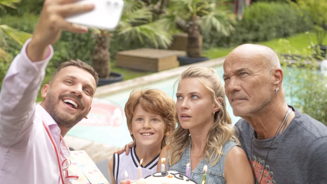 فيلم The Birthday Gift 2026 مترجم اون لاين